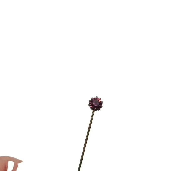 Purple Rhinestone Stick Hat Pin Gold Tone Vintage - Picture 2 of 5